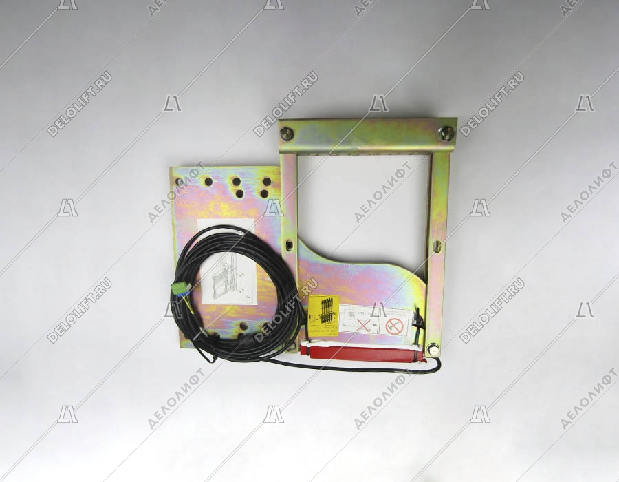 Подвесное устройство, с датчиком грузовзвеса и коушами, площадка слева