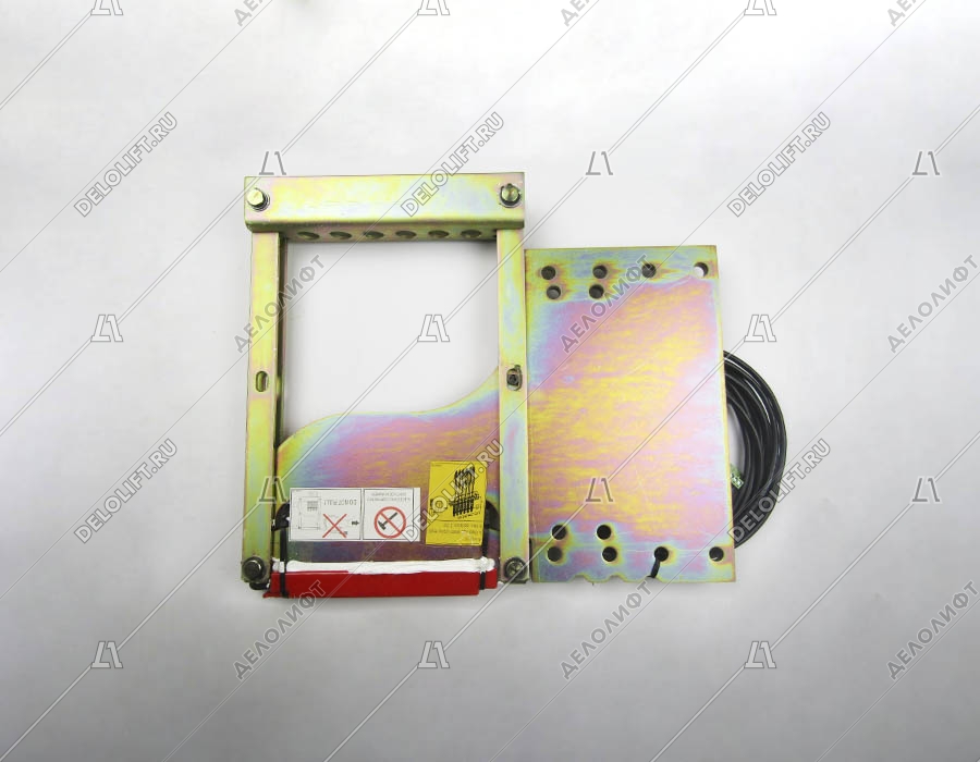 Подвесное устройство, с датчиком грузовзвеса и коушами, площадка слева