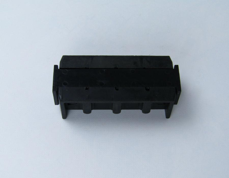 Вкладыш башмака направляющей кабины/противовеса, T - 9 мм, L - 130 мм, резиновые вставки