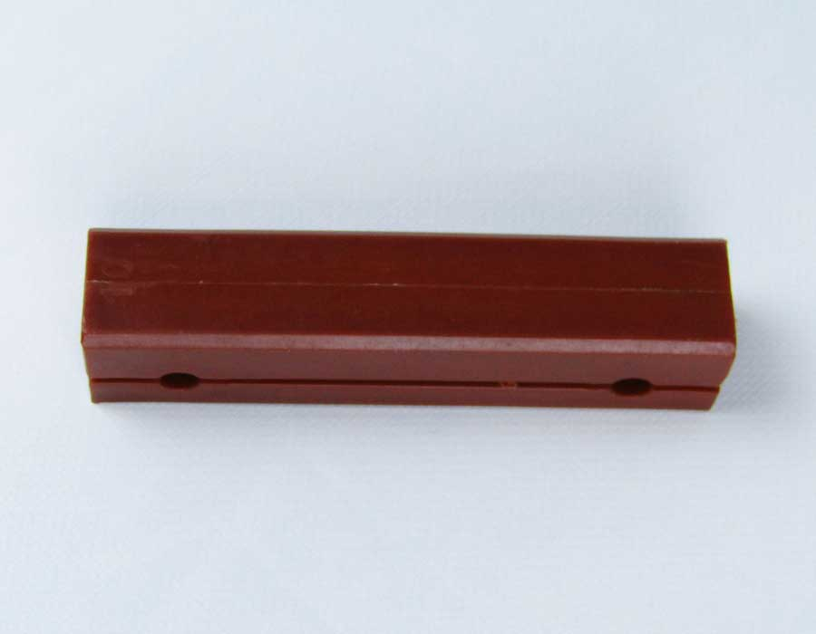 Вкладыш башмака направляющей кабины/противовеса, T - 9 мм, L - 140 мм