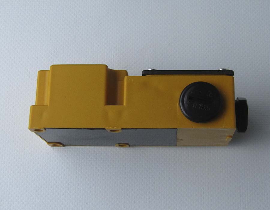 Выключатель бесконтактный, IFL 50-385-11P-M20