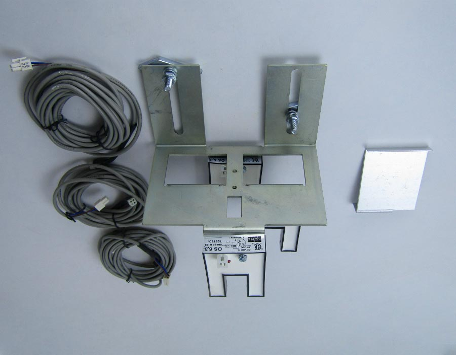 Датчик шахтной информации, с кронштейном, осцилляторный