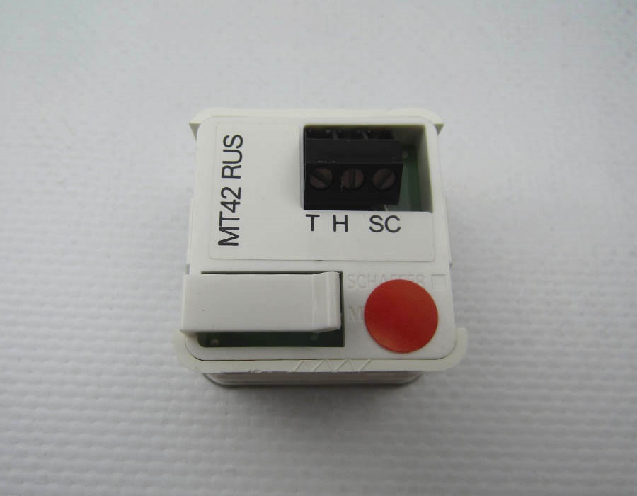 Кнопка вызова/приказа, MT42 RUS, 1 этаж, выдавленная надпись, красная подсветка, c Брайлем