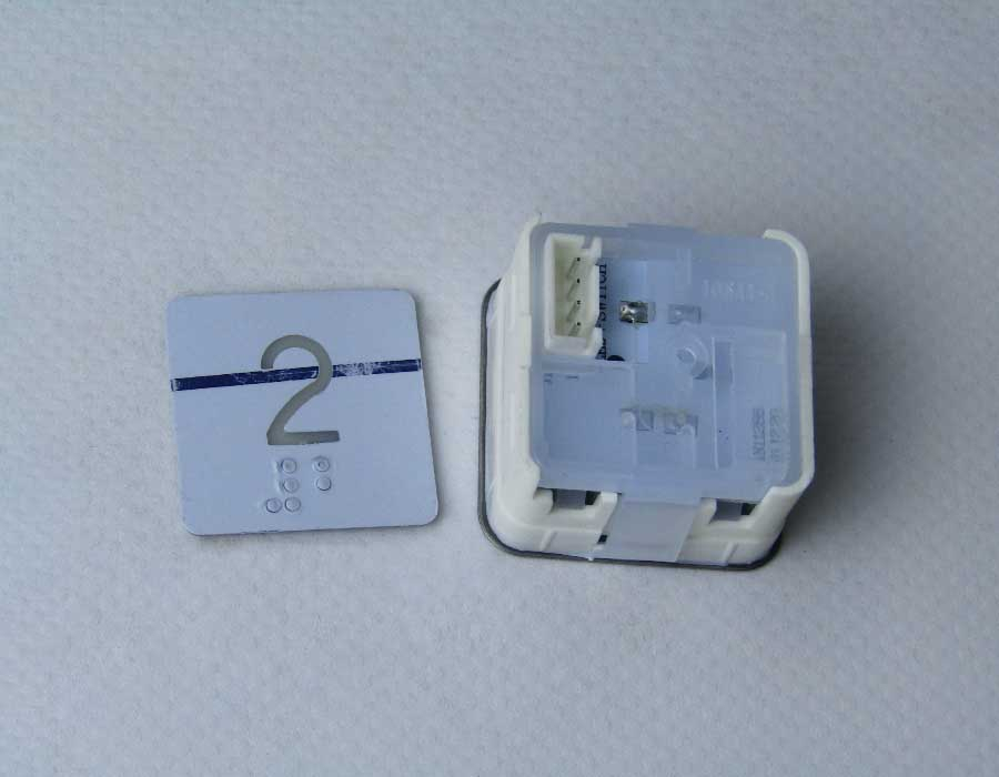 Кнопка вызова/приказа, квадратная, "2 этаж", с Брайлем