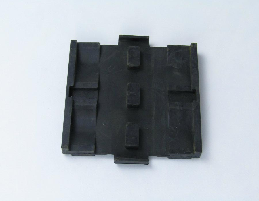 Вкладка башмака, BFK10, L-114 мм, резиновая