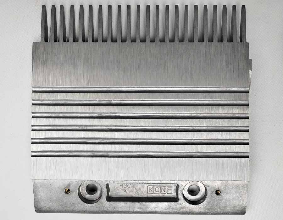 Гребенка входной площадки, ECO, 22 зубца, 202x202 мм, правая, алюминий, тип R3C-A