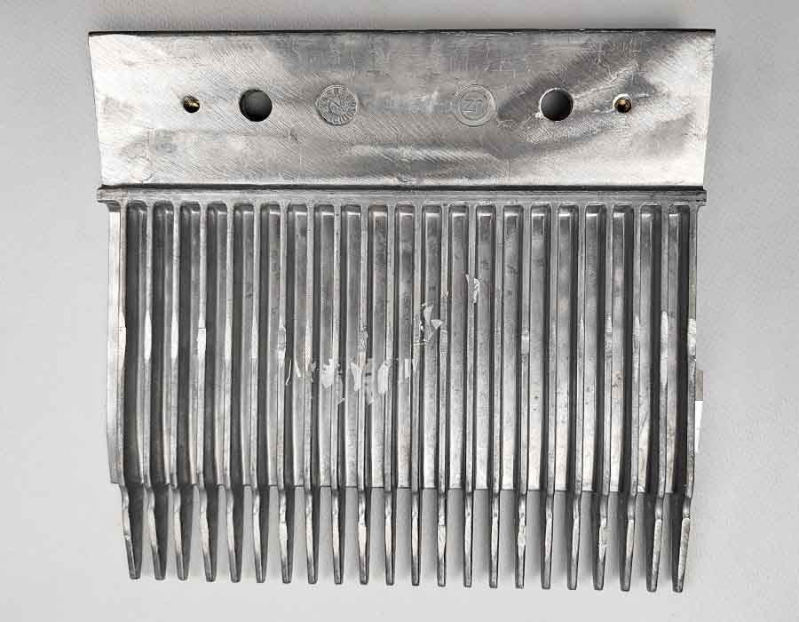 Гребенка входной площадки, ECO, 22 зубца, 202x202 мм, правая, алюминий, тип R3C-A