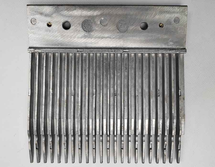 Гребенка входной площадки, ECO, 22 зубца, 202x202 мм, левая, алюминий, тип R3C-B