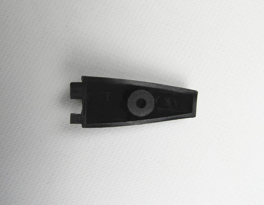 Заглушка для щётки, правая