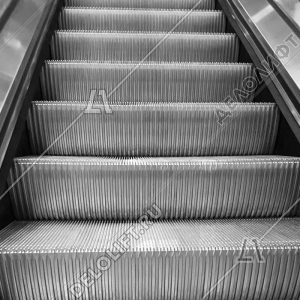 Ступень эскалатора, 1000 мм, Velino, диаметр роликов - 75/100 мм, алюминий, окрашенная (серебро), без демаркации, 5EK