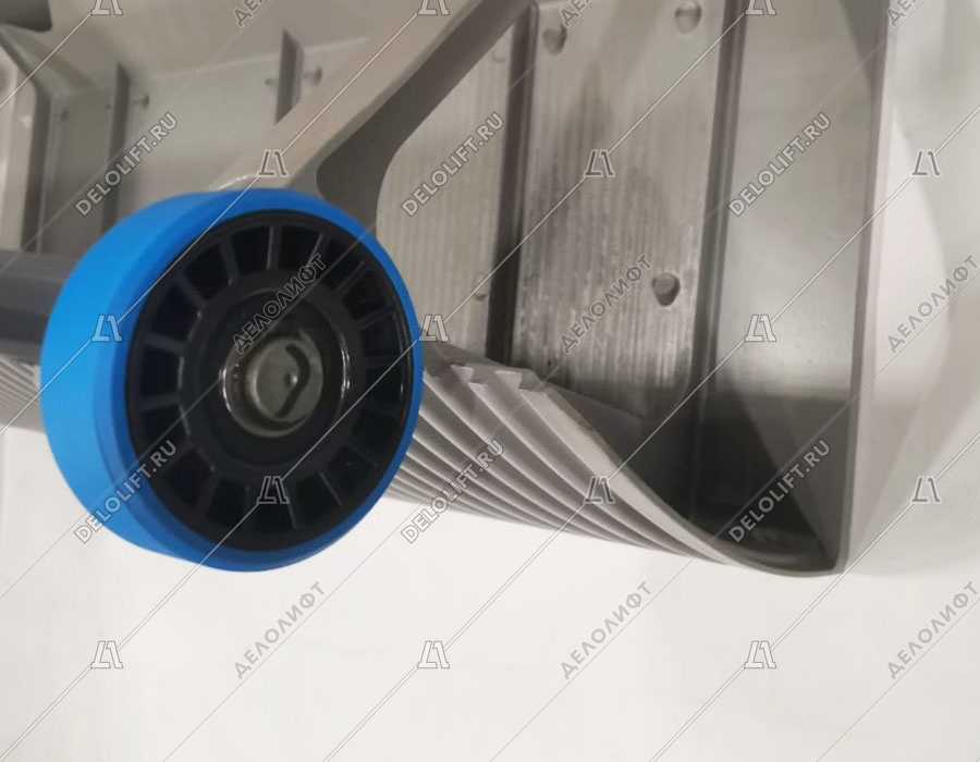 Ступень эскалатора, 800 мм, 506 NCE, диаметр роликов - 76.2 мм, алюминий, окрашенная (серебро), без демаркации, без фиксирующего пальца