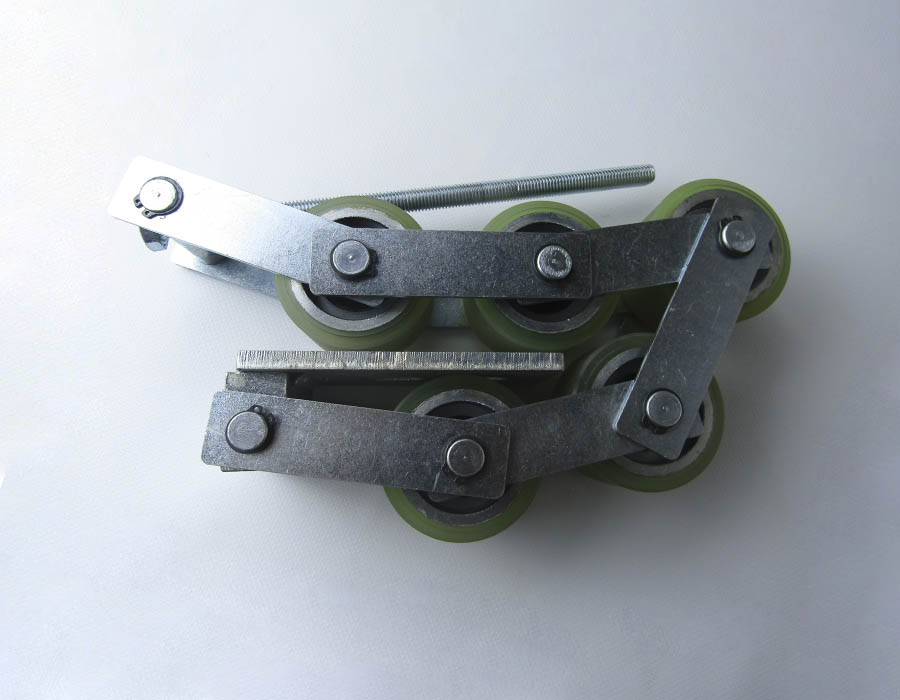 Прижимная цепь поручня, SCE, 5 роликов, D - 70 мм, H - 50 мм, шаг - 85 мм