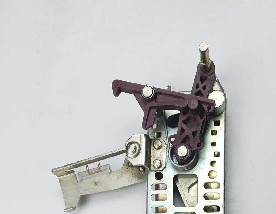 Отводка привода ДК, механическая, с замком CDL, левая, L - 580 мм