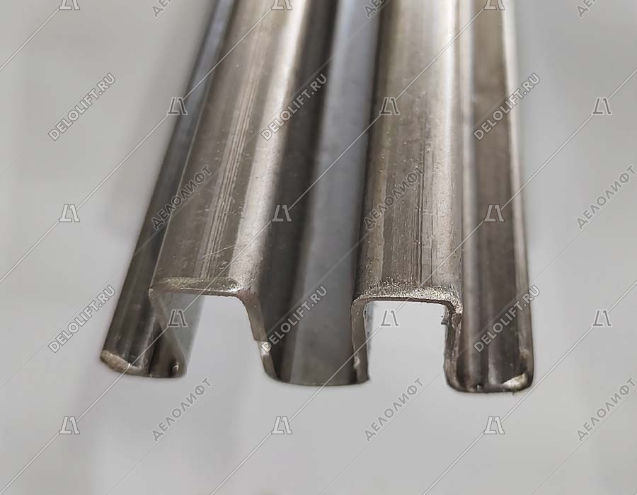 Направляющая поручня эскалатора, 506NCE, 30 градусов, L - 2620 мм, H - 930 мм, изогнутая, возвратный ход, 3 горизонтальные ступени