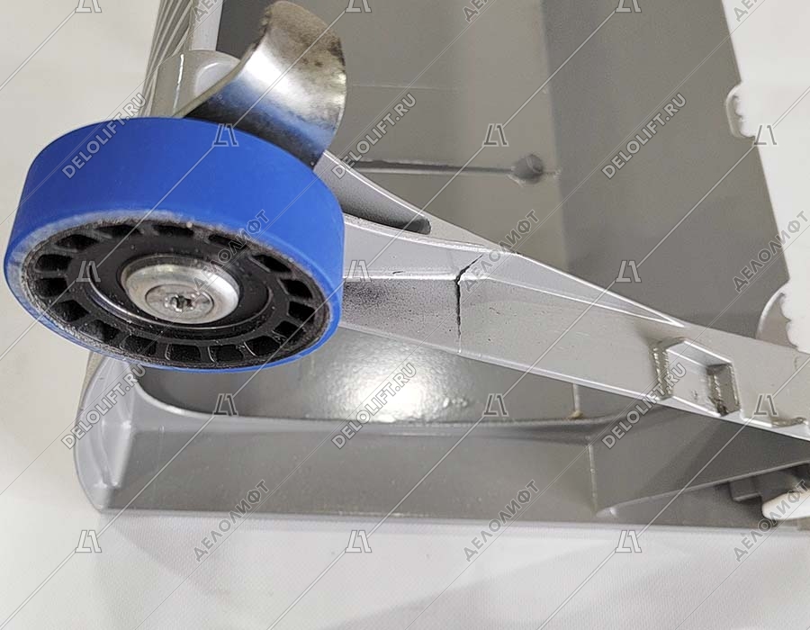 Ступень эскалатора, 1000 мм, диаметр роликов 75x23,5 мм, алюминий, без демаркационных линий, тип 100