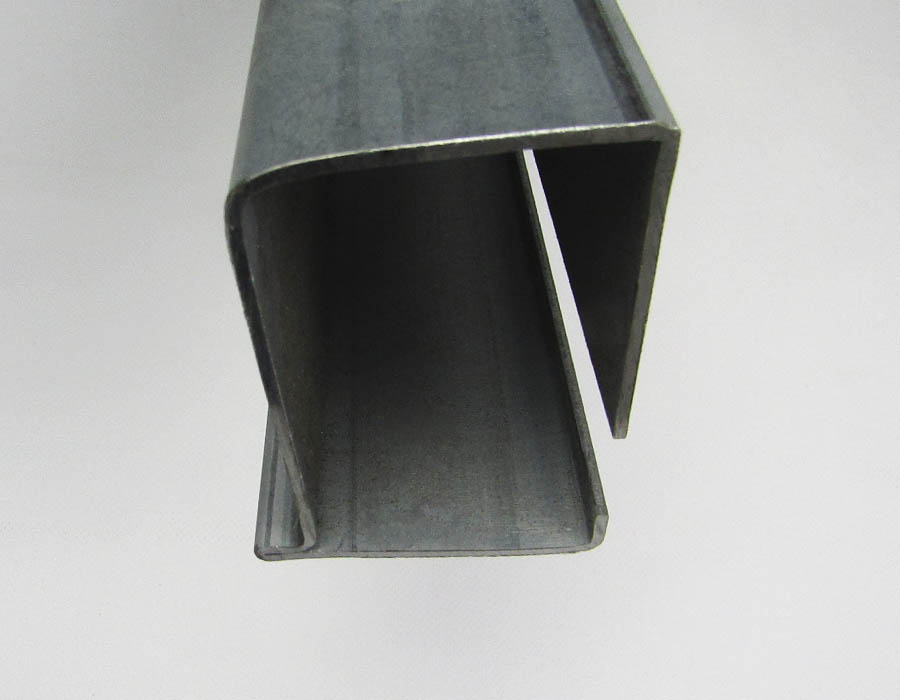 Профиль ступеней, 92х58х2,5 мм, L - 2 м, направляющий