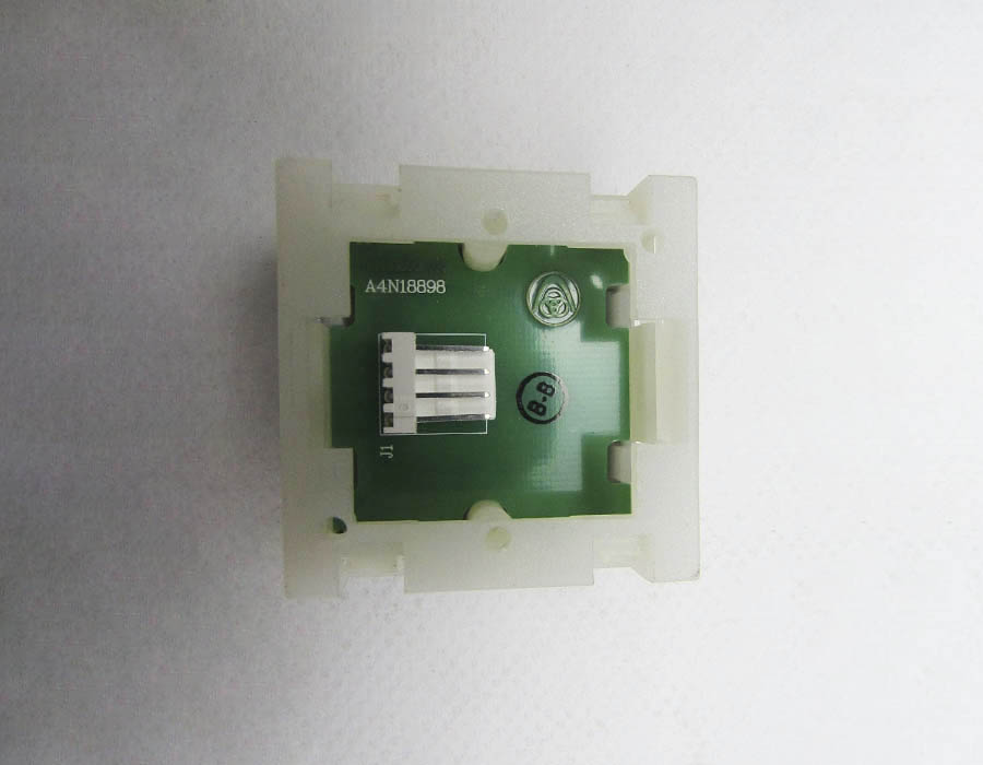 Кнопка вызова/приказа, тип KT40 STEP C, 40х40 мм, 17 этаж, глубина 25 мм, голубая подсветка, с Брайлем (европейский вариант)