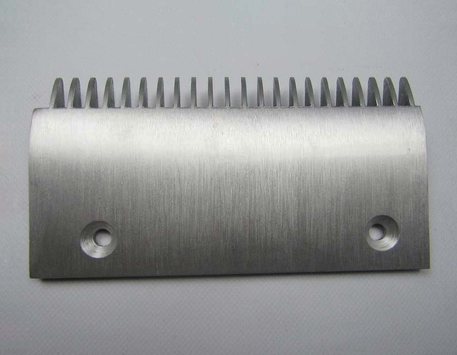 Гребенка входной площадки, 22 зубца, 195x102 мм, правая, алюминий