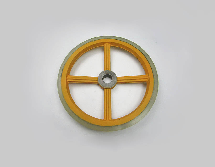 Колесо привода поручня, D - 458 мм, H - 34 мм, d - 45 мм, шпонка - 10 мм, ширина ступицы - 40 мм, 4 спицы