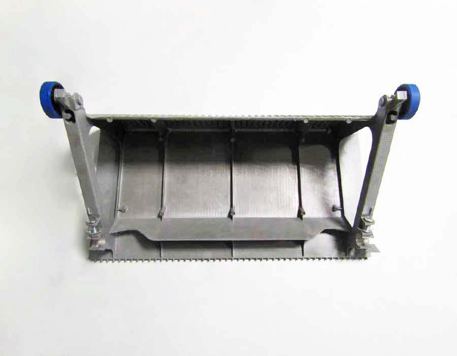 Ступень эскалатора, 800 мм, диаметр роликов - 70х25 мм, без демаркаций