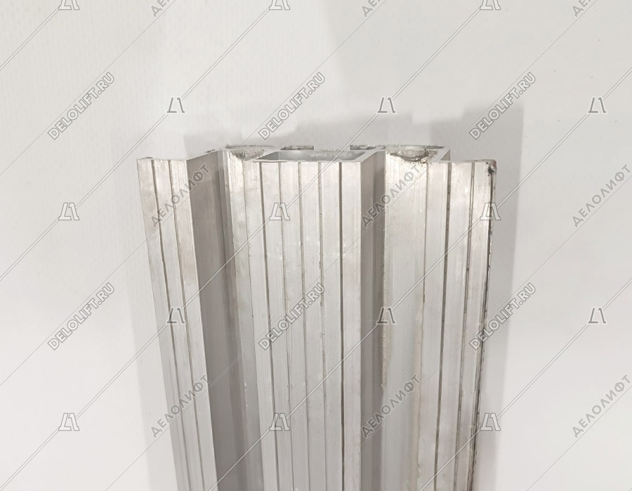 Порог дверей шахты, W - 90 мм, L - 2440 мм, H - 30 мм