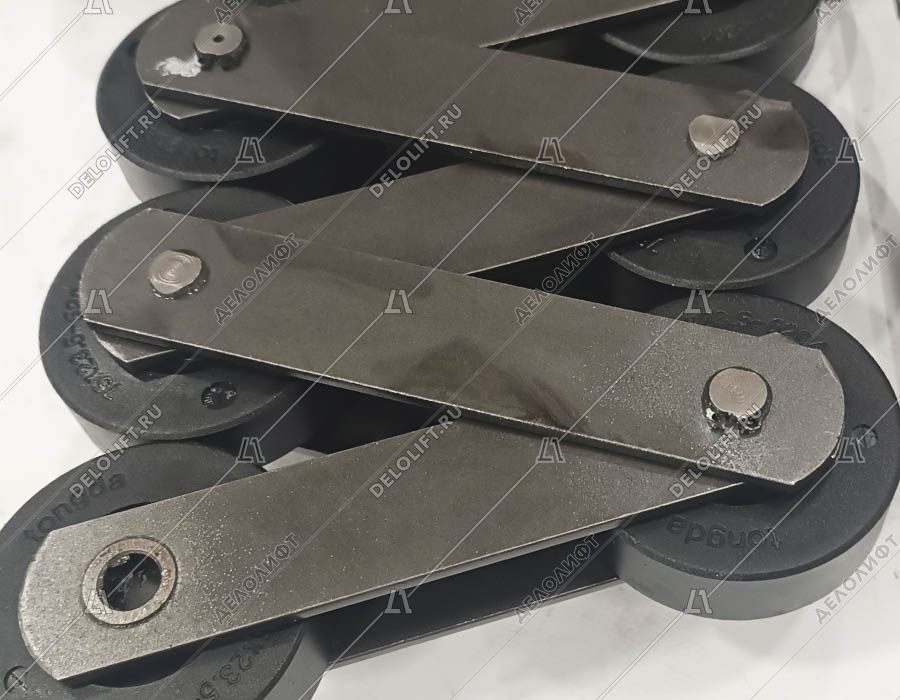 Цепь ступеней/тяговая, 13RI-A, шаг - 133,33 мм, ролик - 75x23,5 мм, палец - 74,5x12,8/12,5 мм, 105 kN (комплект на 10 ступеней)