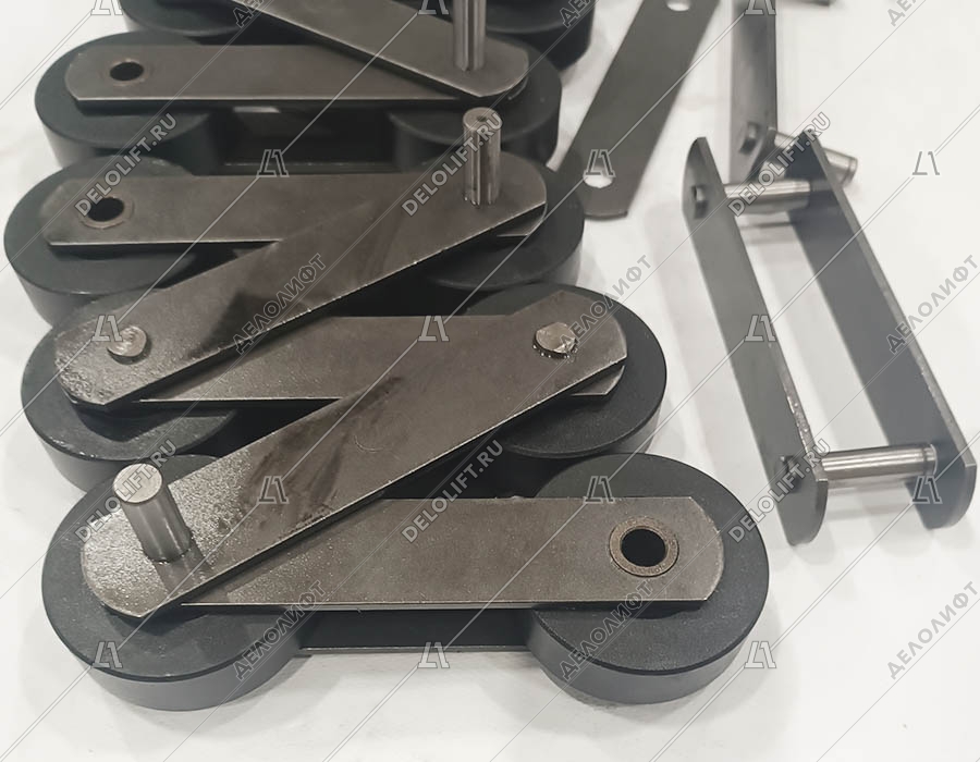 Цепь ступеней/тяговая, 13RI-A, шаг - 133,33 мм, ролик - 75x23,5 мм, палец - 74,5x12,8/12,5 мм, 105 kN (комплект на 10 ступеней)