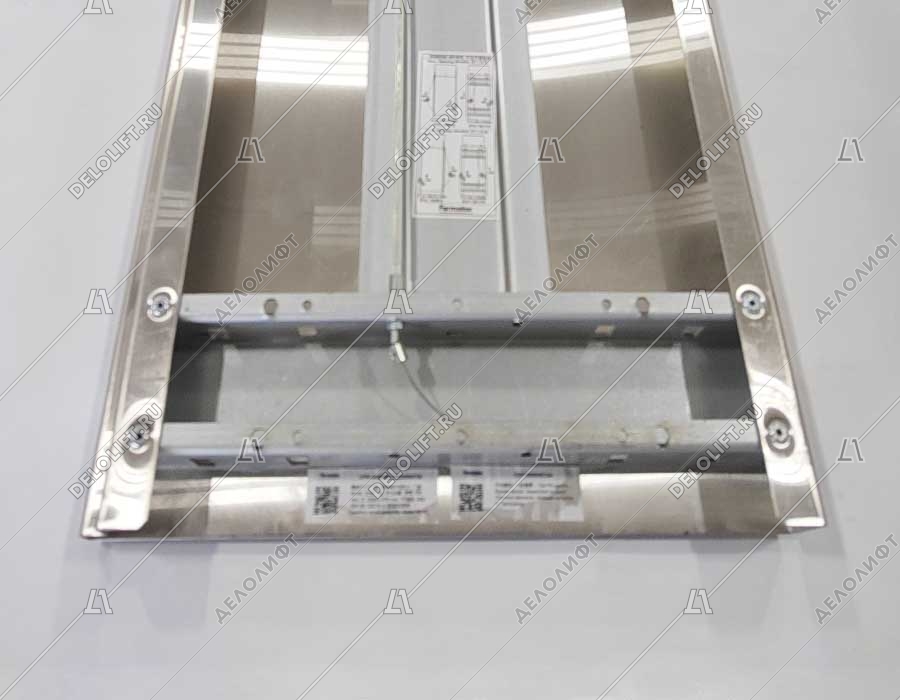 Дверь этажная лифта, 700x2000 мм, E30, нержавеющая сталь, в сборе