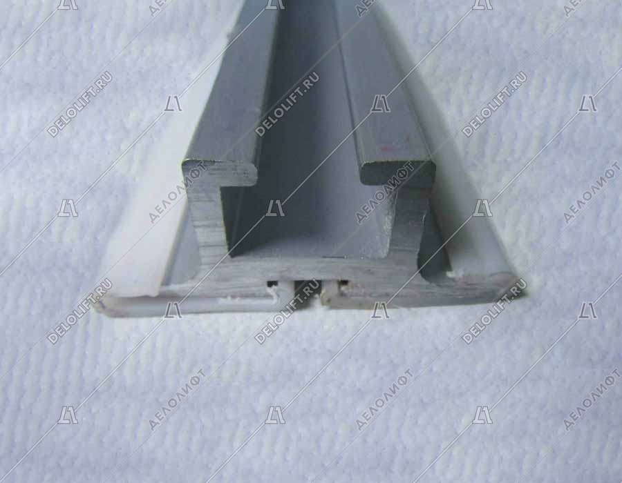Направляющая поручня эскалатора, L - 530,5 мм, 2 горизонтальные ступени, верхняя, изогнутая, возвратный ход